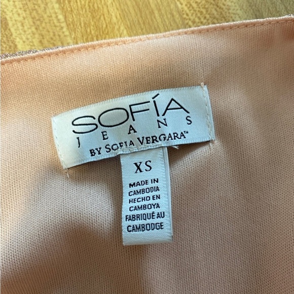 Sophia Vergara Womens Metallic Semi Sheer Blouse NWT size XS - Picture 6 of 7